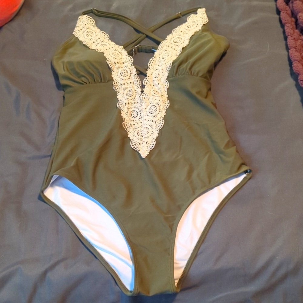 Cupshe Swimsuit